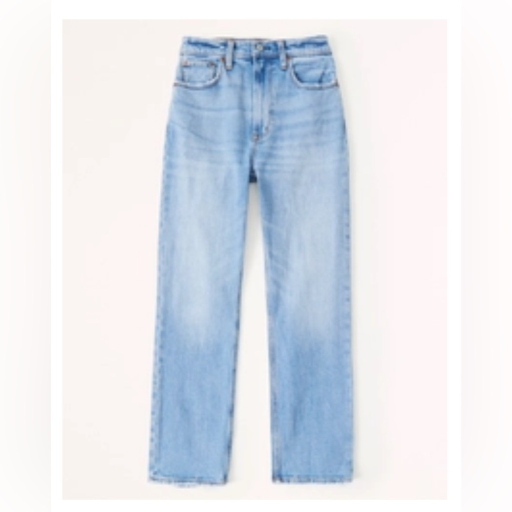 Abercrombie & Fitch Ultra High Rise Ankle Straight Jean